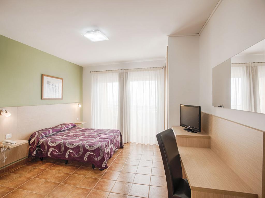 Hotel Ucanca San Isidro  Buitenkant foto